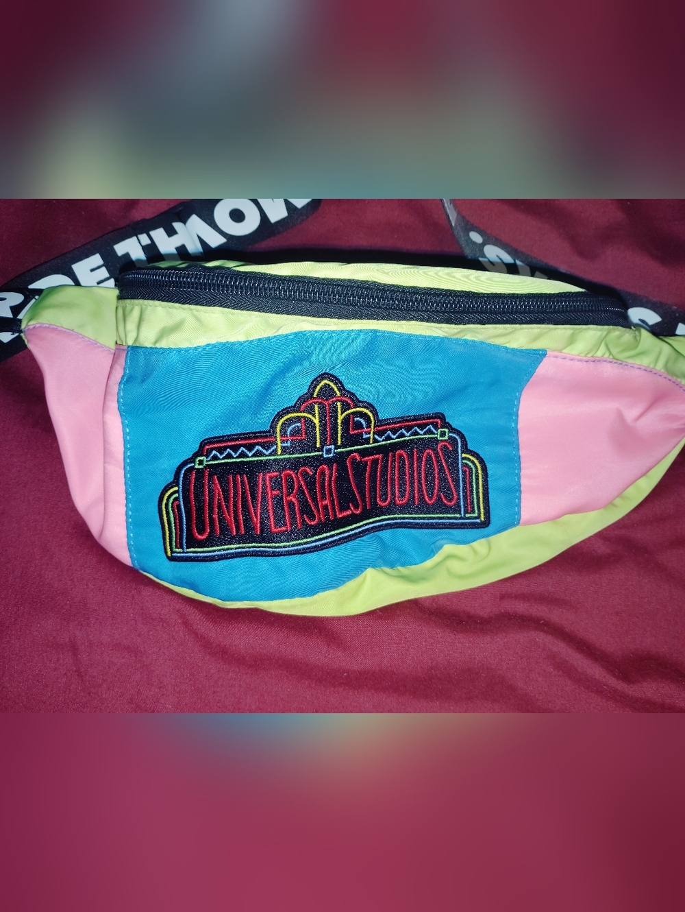 Universal Studio Fanny Pack Retro - Picture 3 of 5